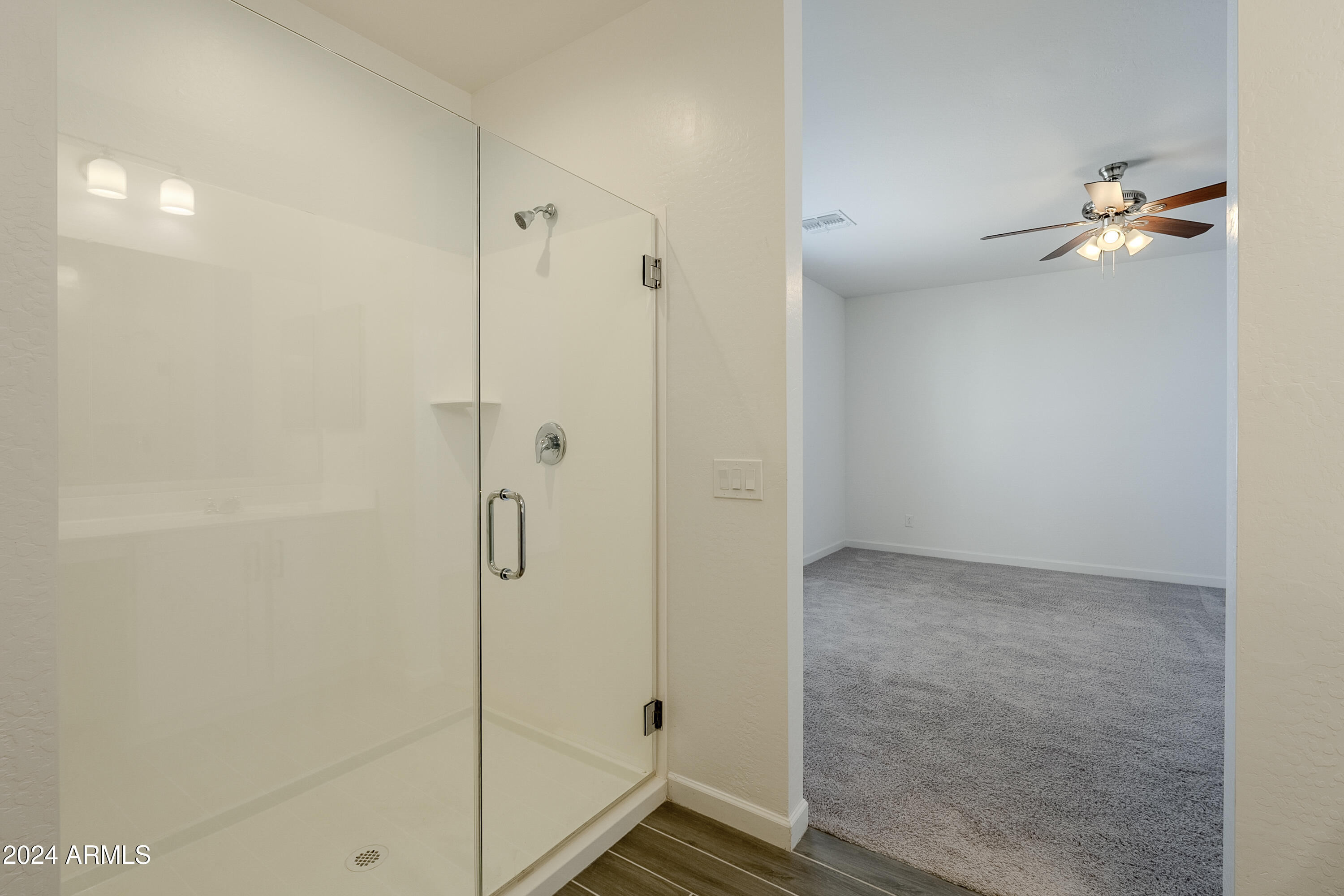 11256 E ULYSSES Avenue