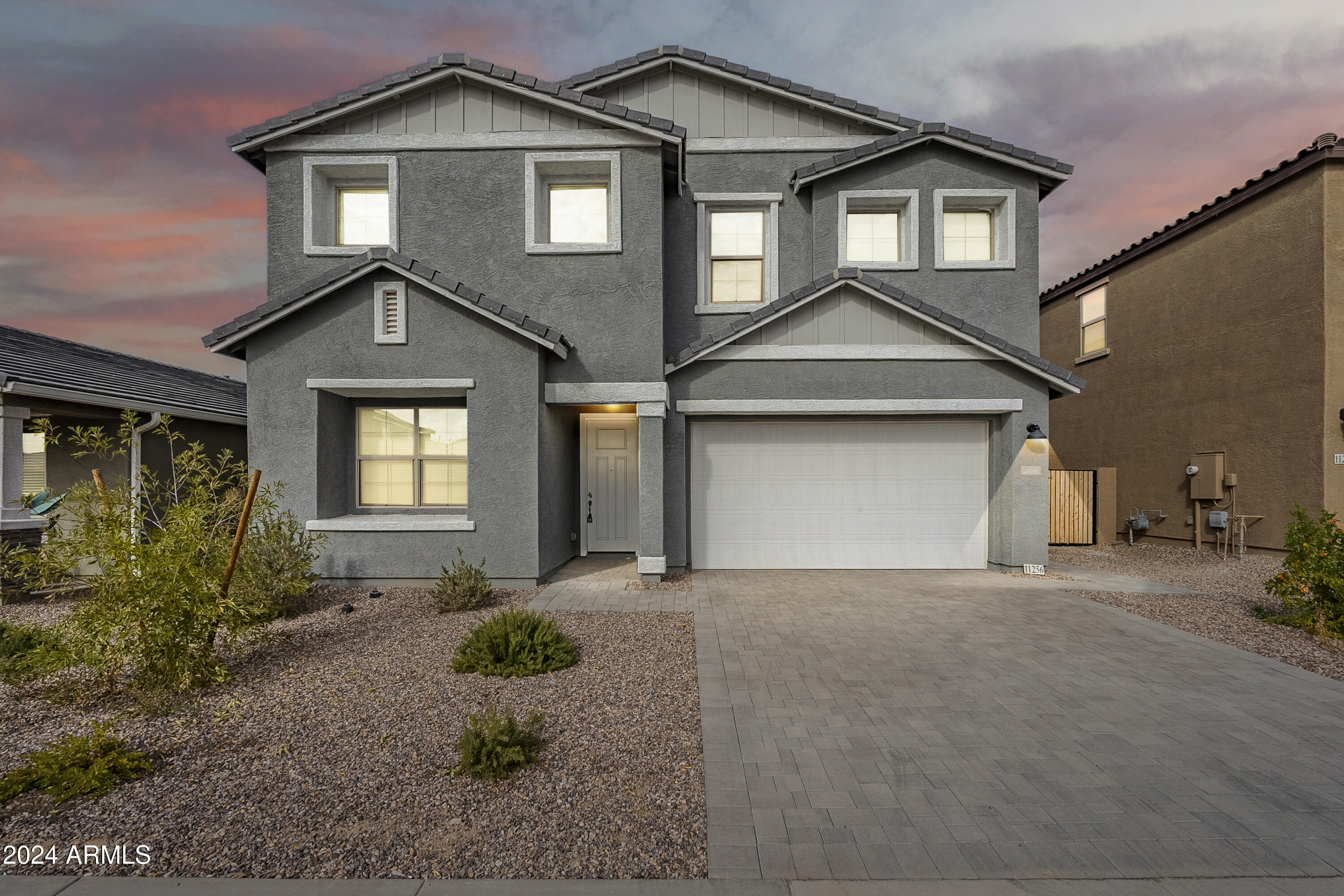 11256 E ULYSSES Avenue