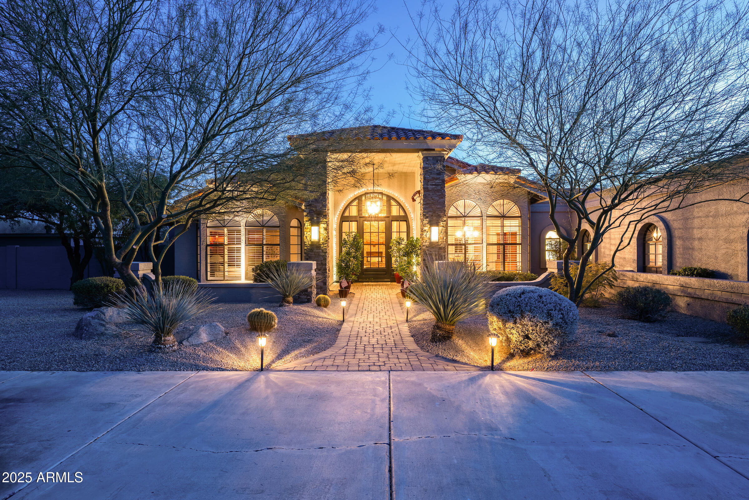 8155 E JUAN TABO Road