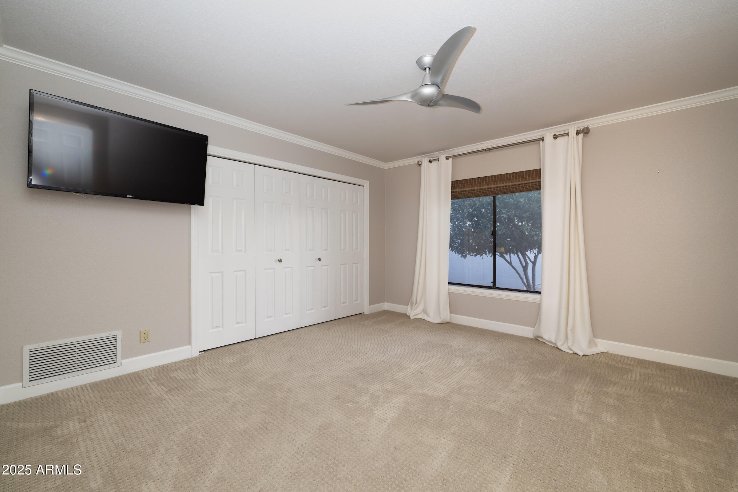 8155 E JUAN TABO Road