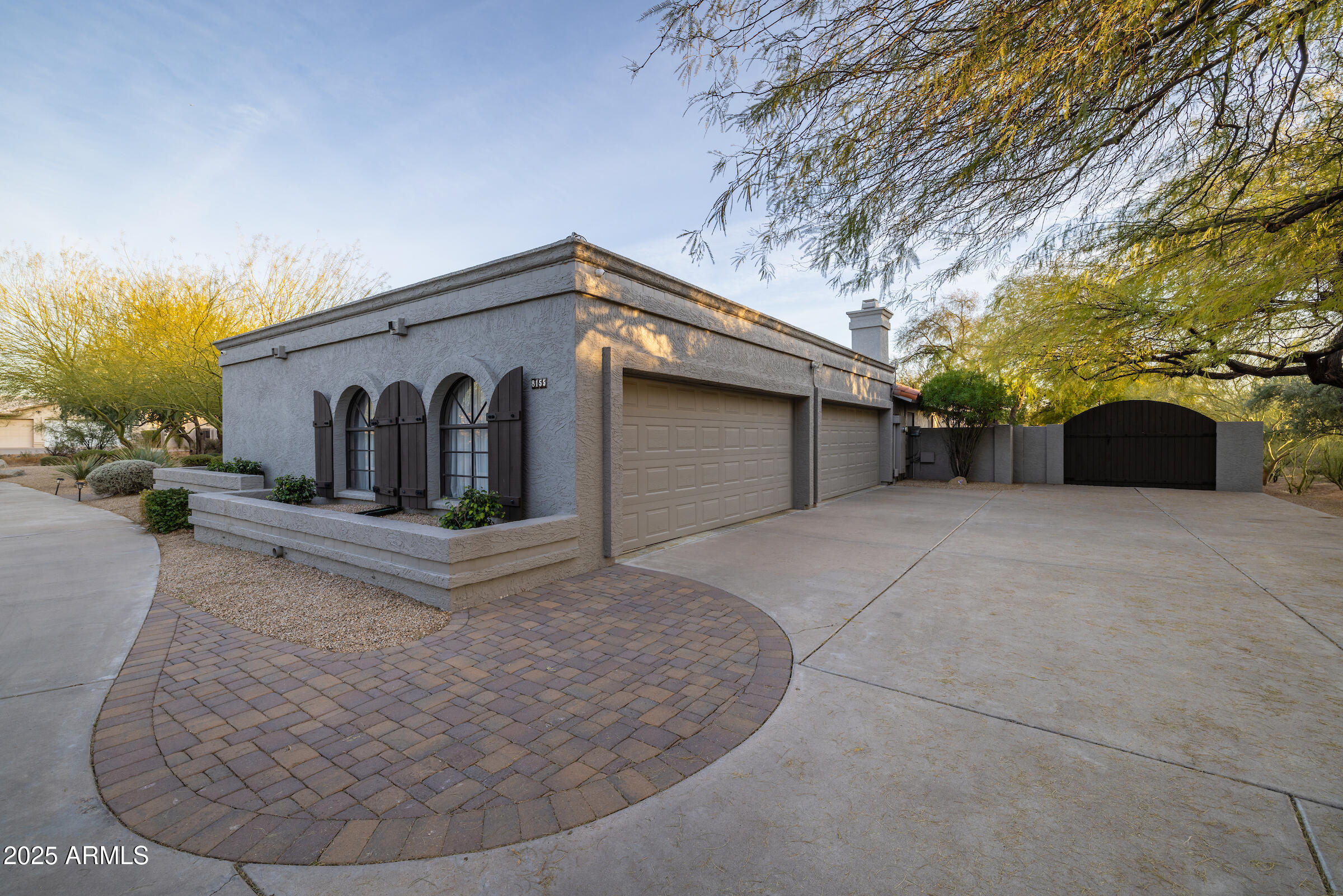 8155 E JUAN TABO Road