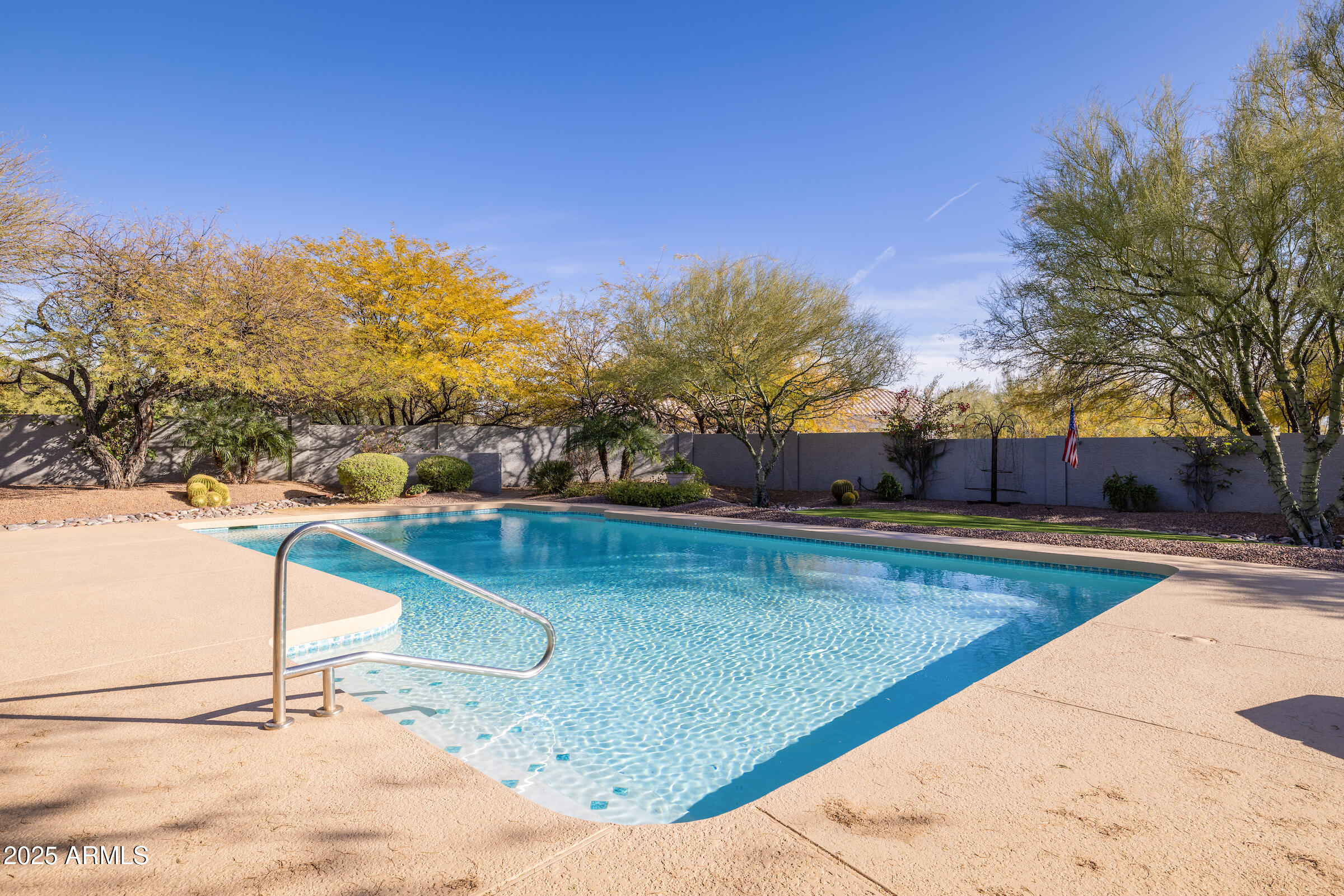 8155 E JUAN TABO Road