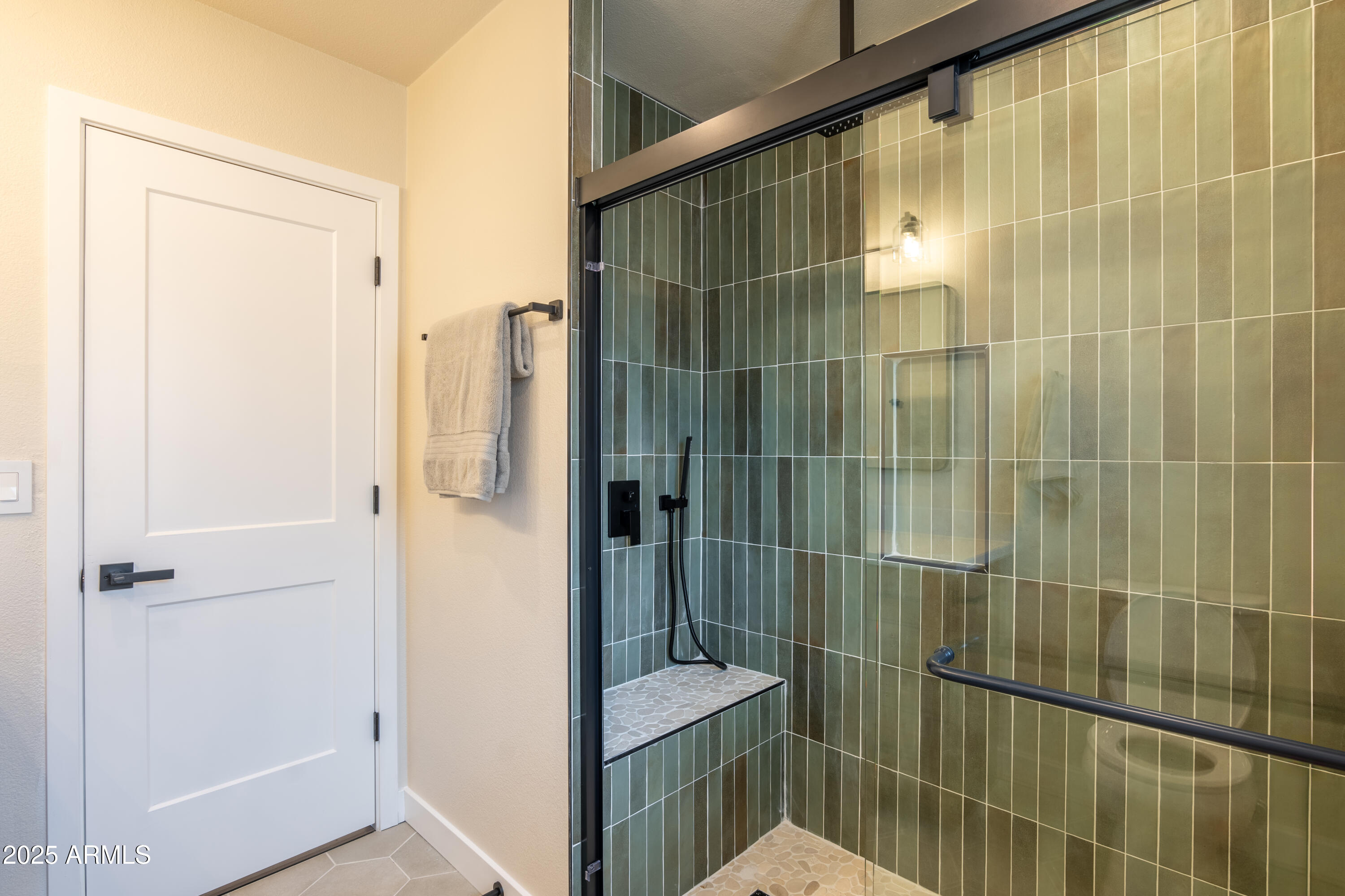 8602 E Whitton Avenue