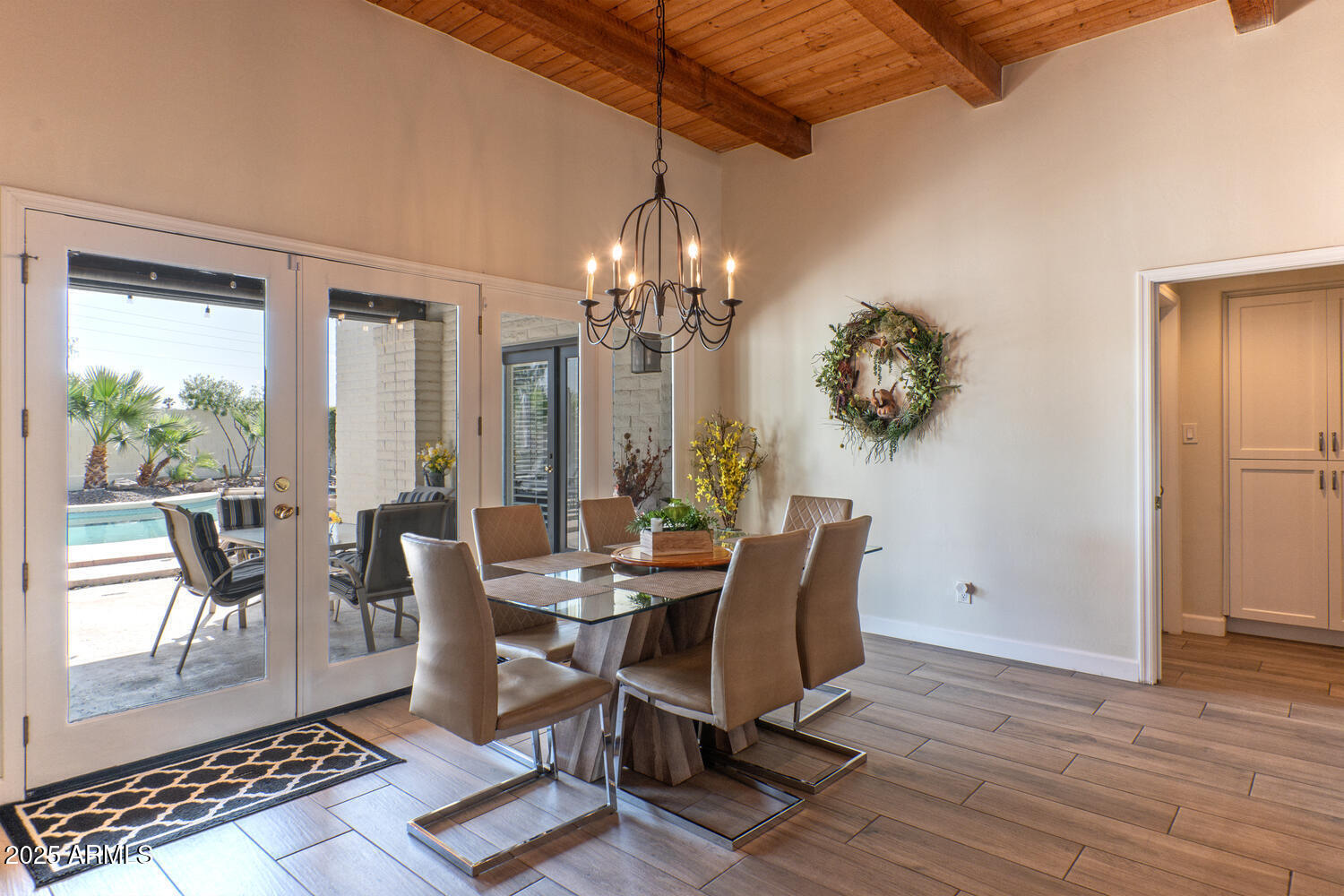 4617 E ELMWOOD Circle