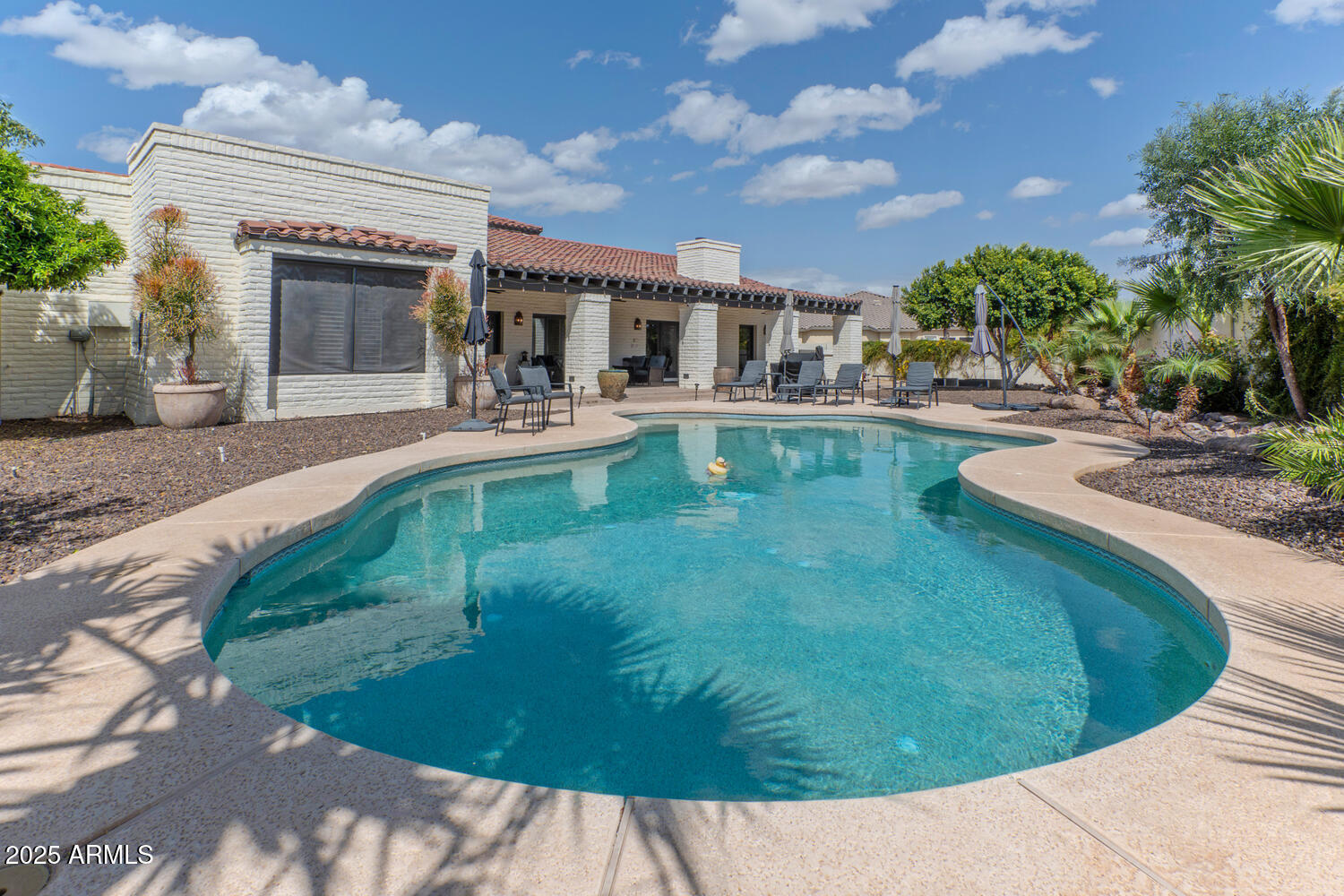 4617 E ELMWOOD Circle