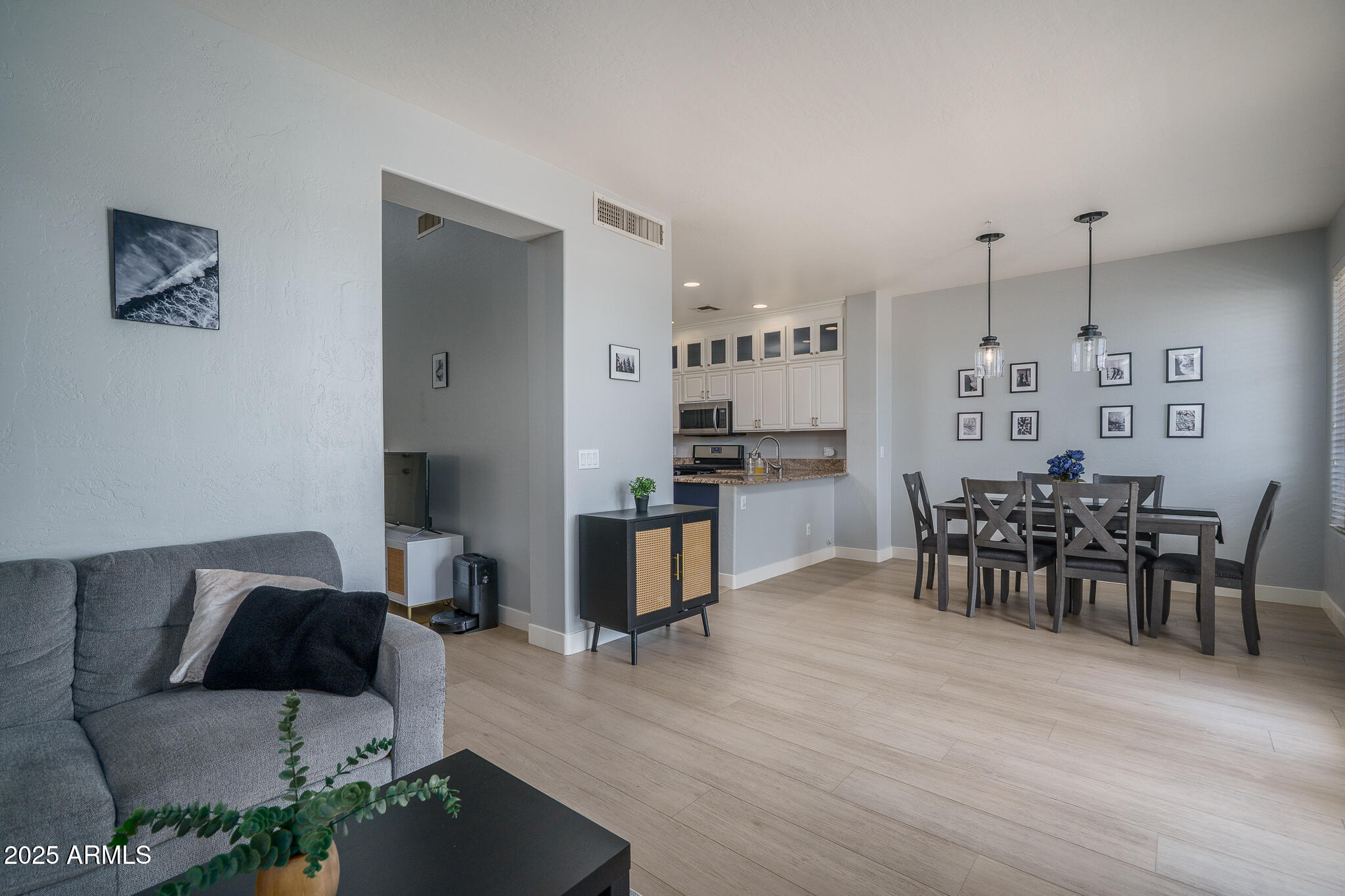 5415 E MCKELLIPS Road, 44