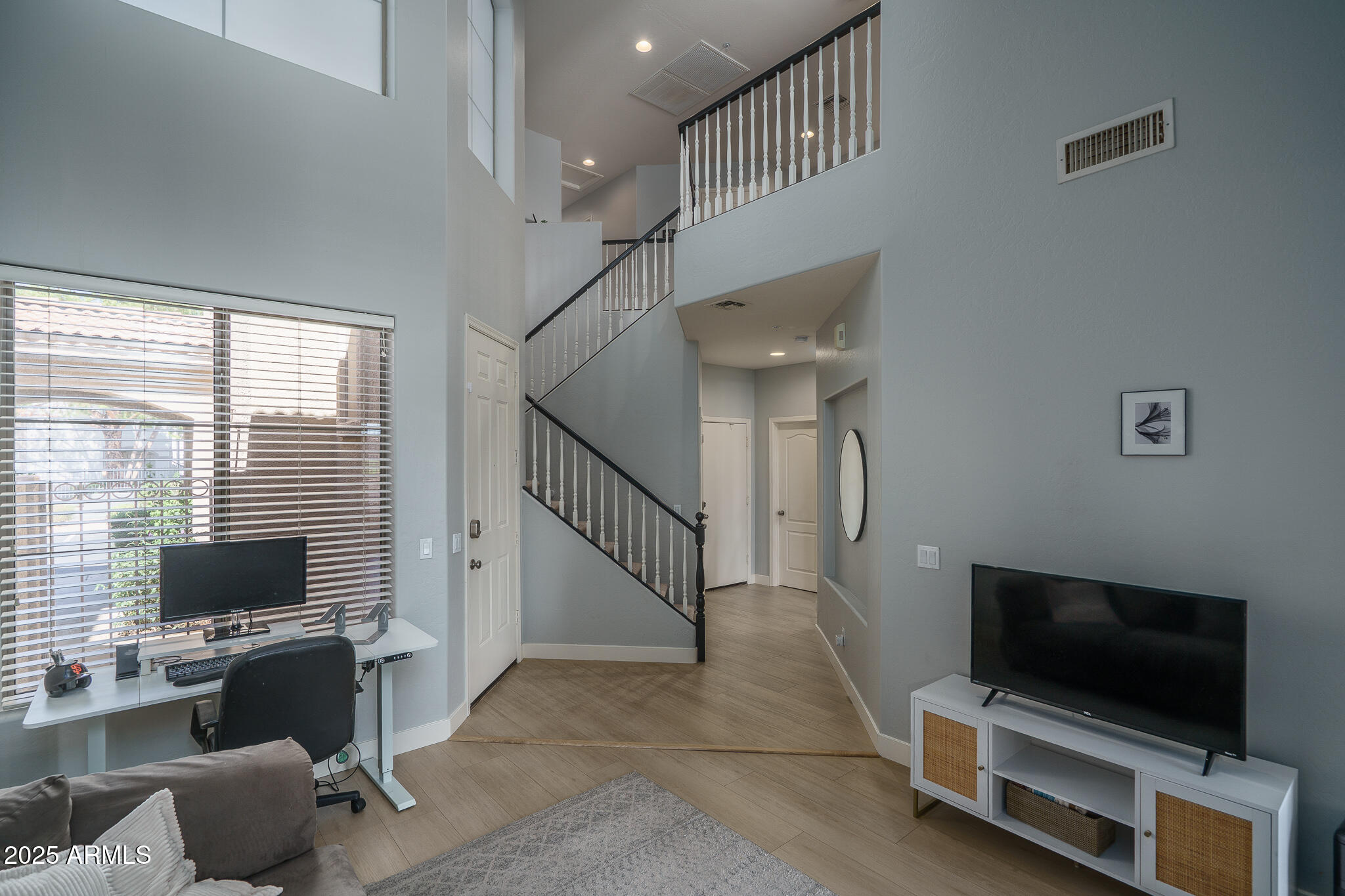 5415 E MCKELLIPS Road, 44