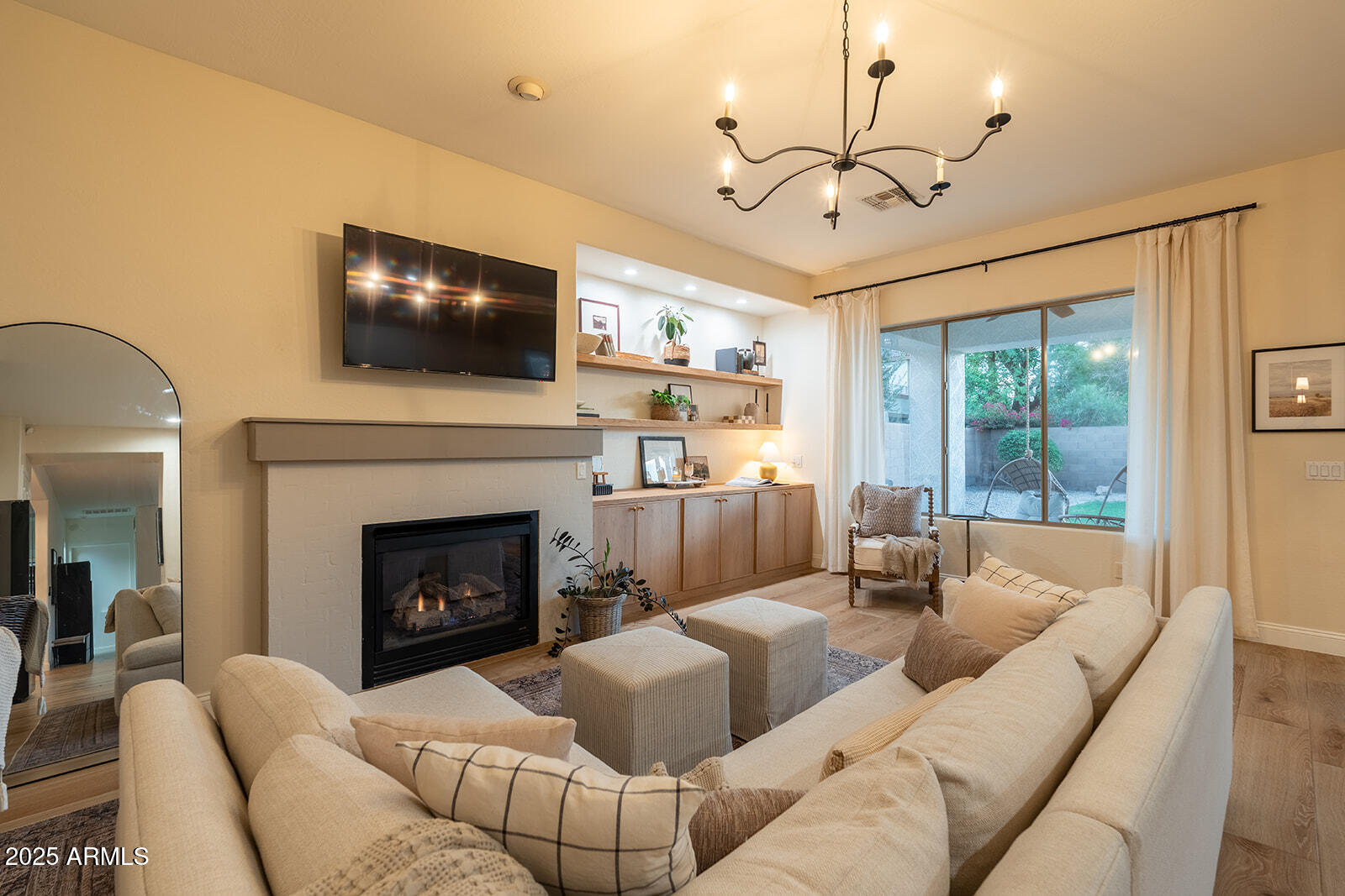 21125 E TWIN ACRES Drive