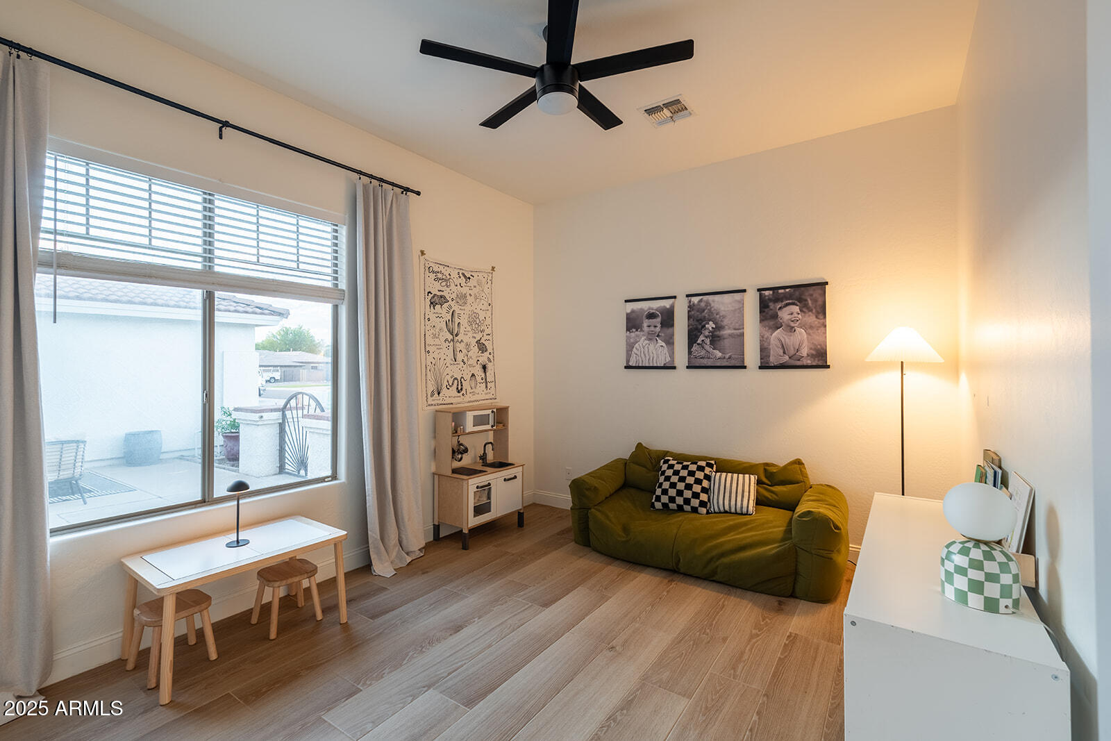 21125 E TWIN ACRES Drive