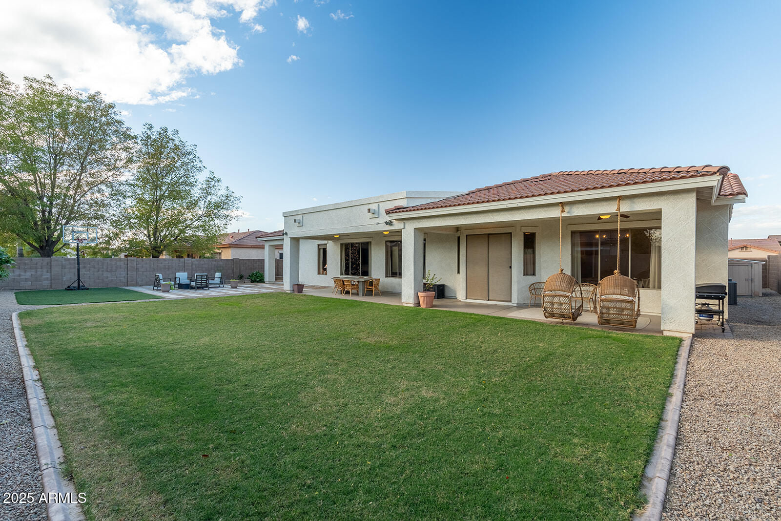 21125 E TWIN ACRES Drive