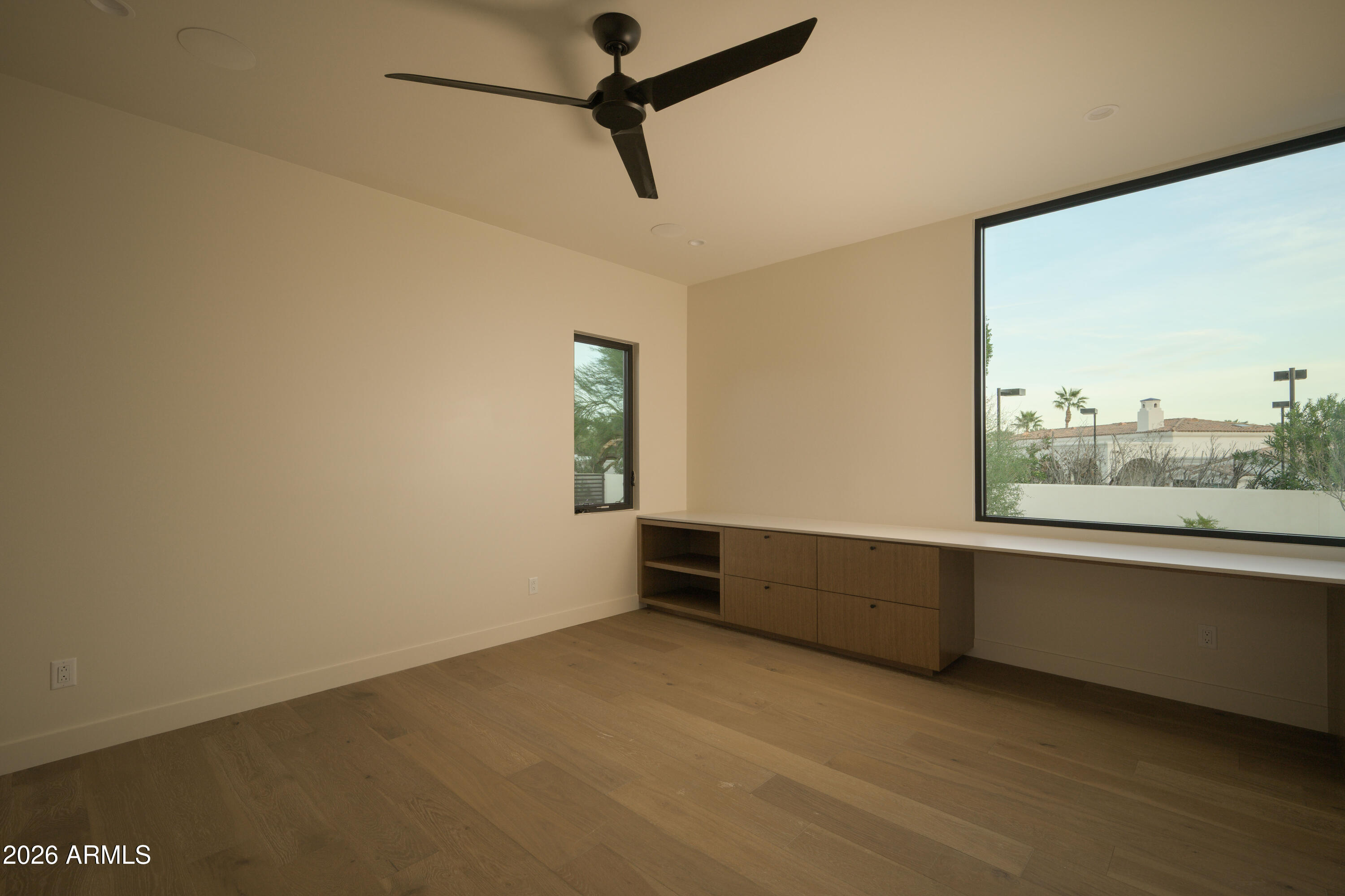 5287 N INVERGORDON Road