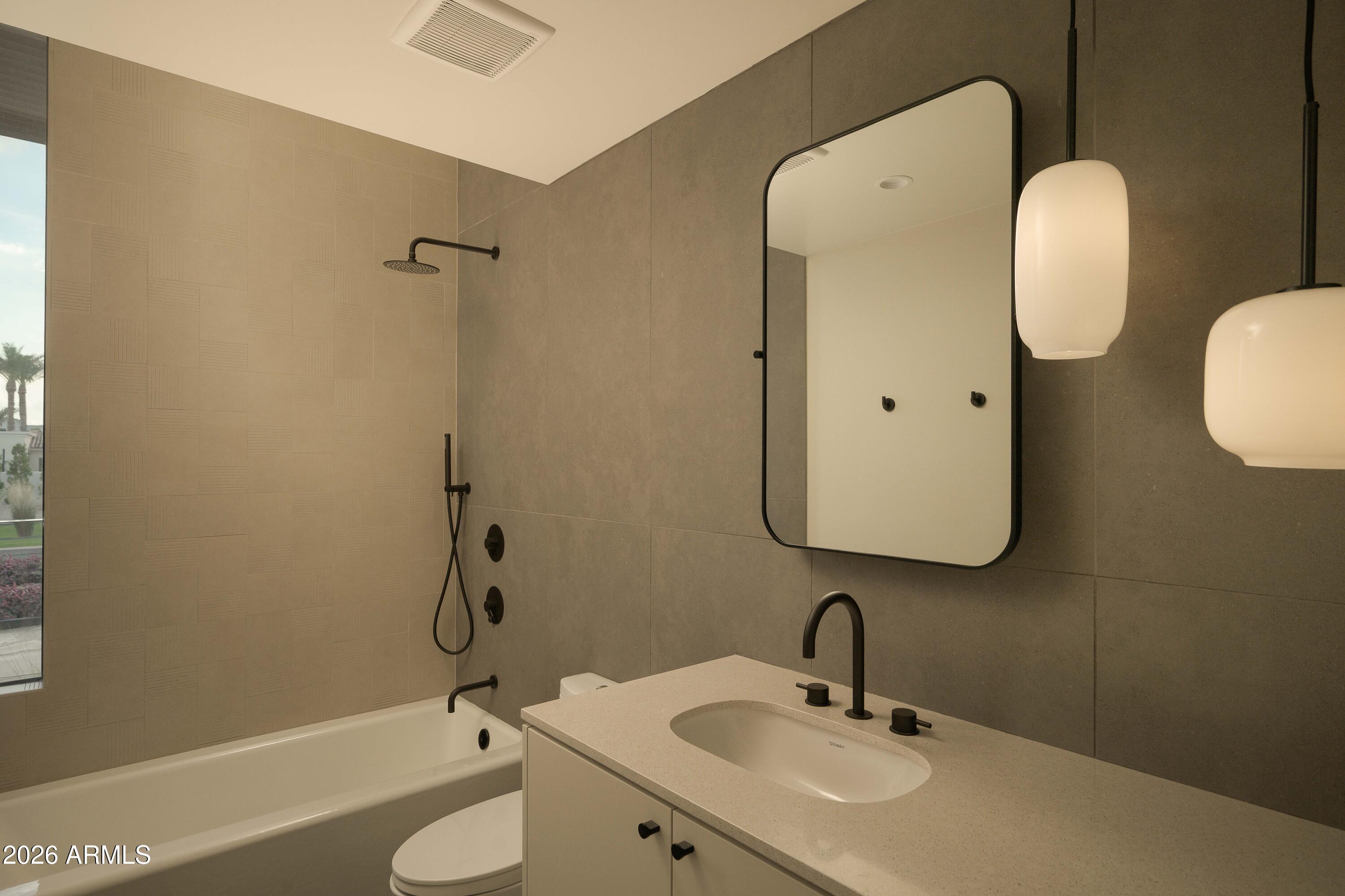 5287 N INVERGORDON Road