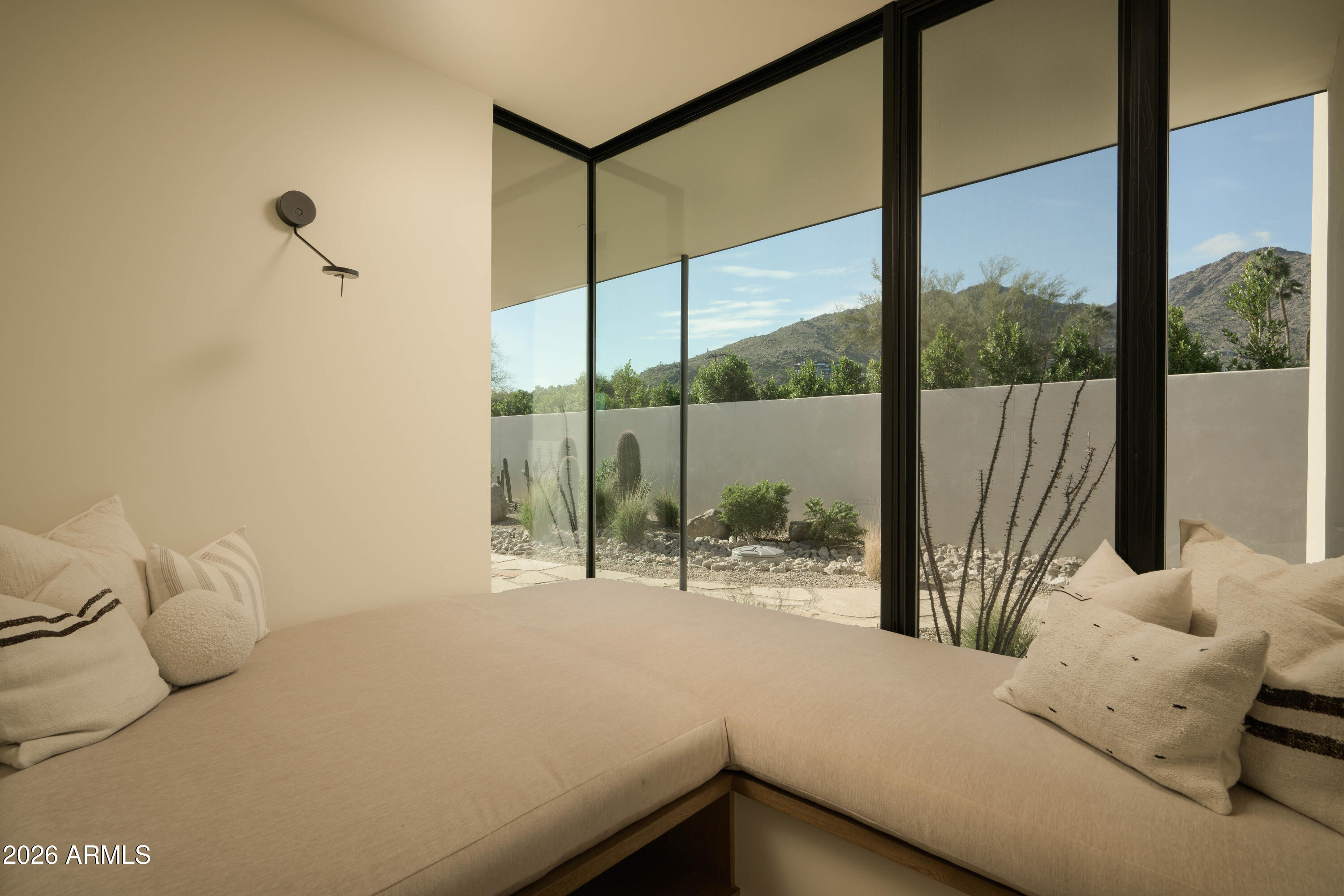 5287 N INVERGORDON Road