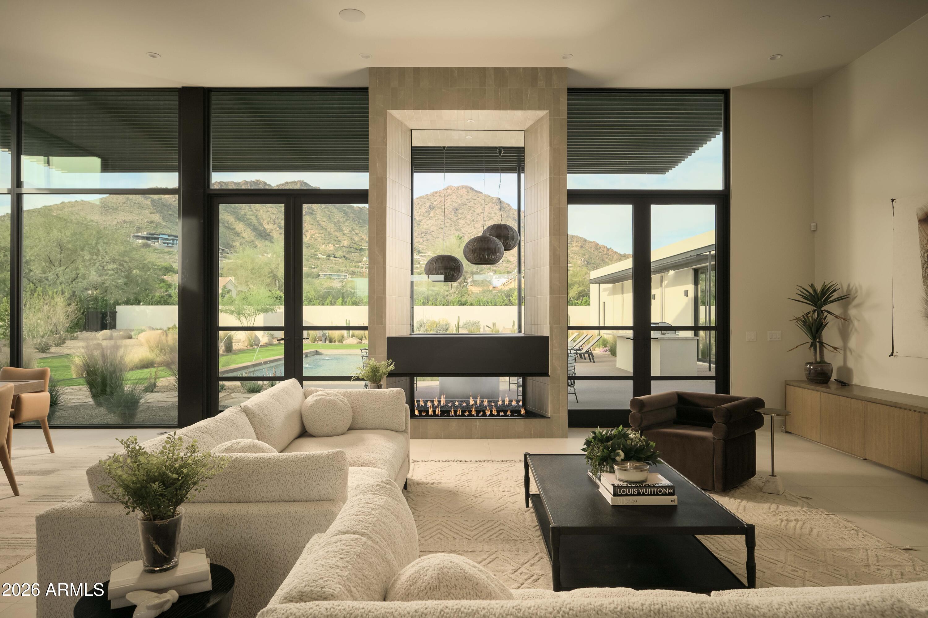 5287 N INVERGORDON Road