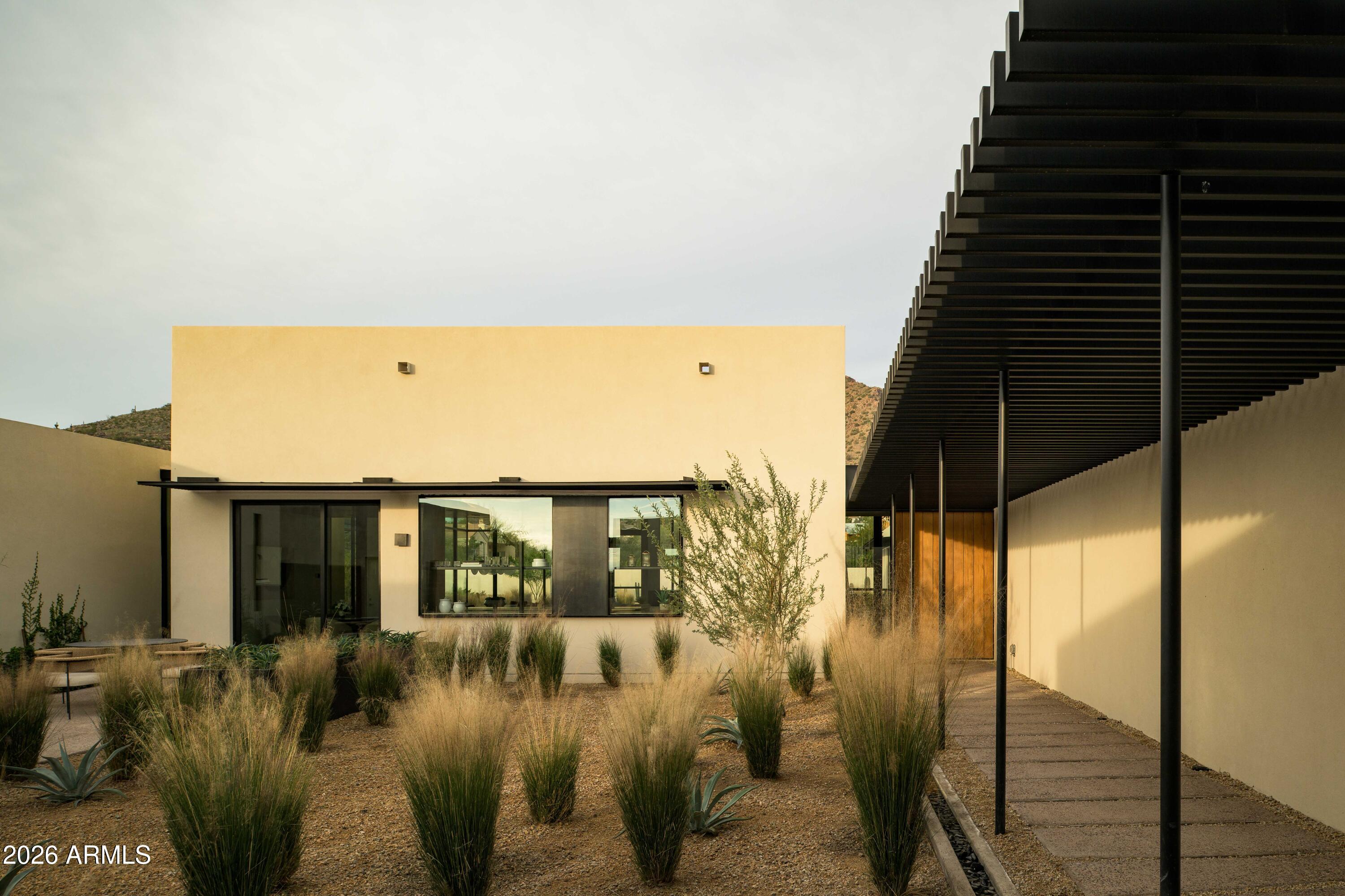 5287 N INVERGORDON Road