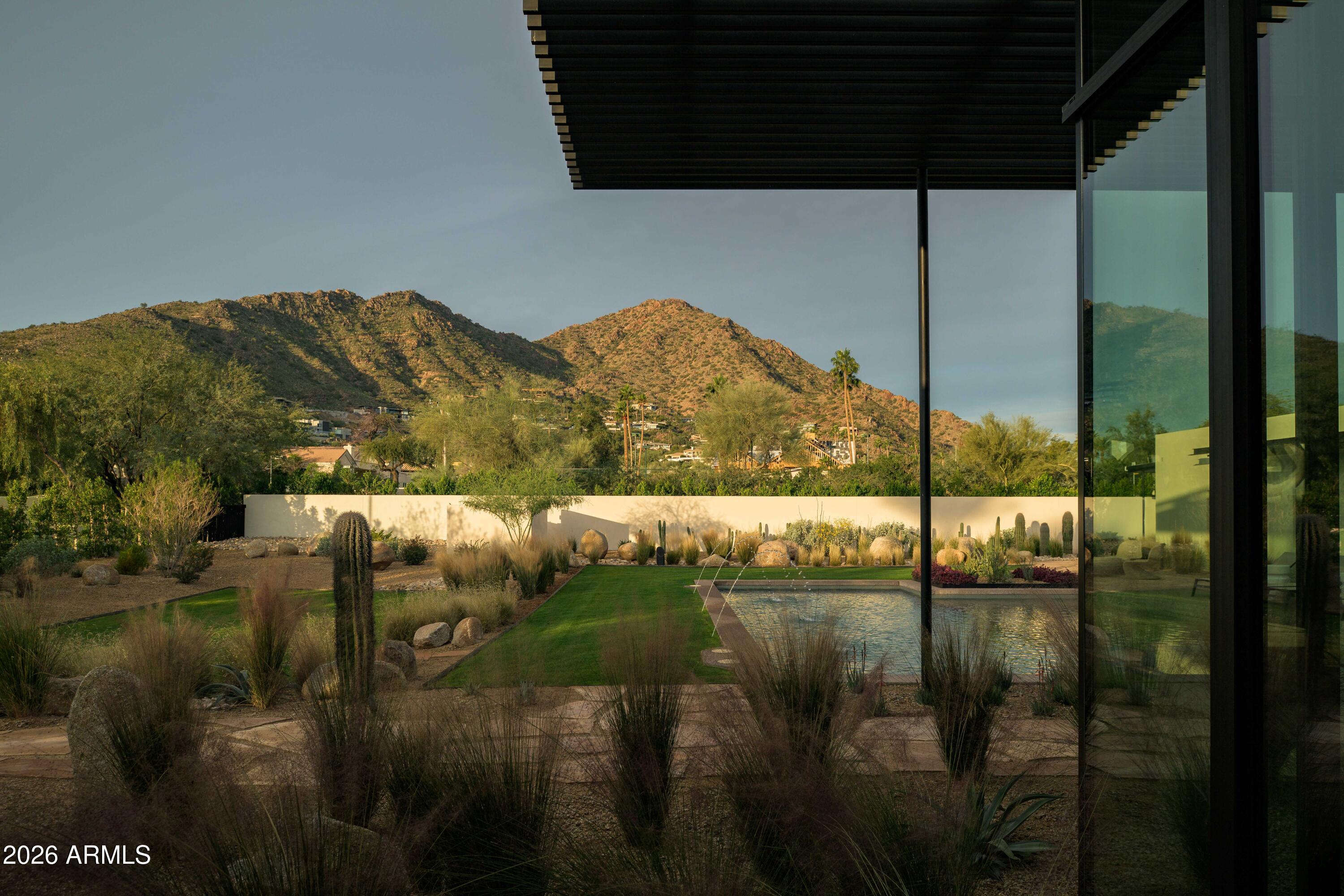 5287 N INVERGORDON Road