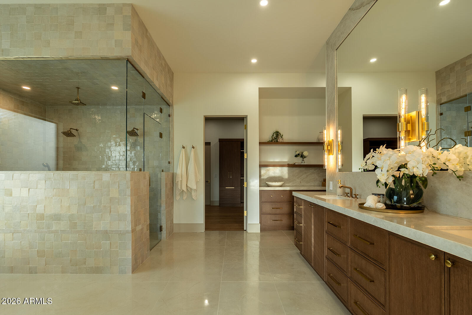 22012 N LOS CABALLOS Drive