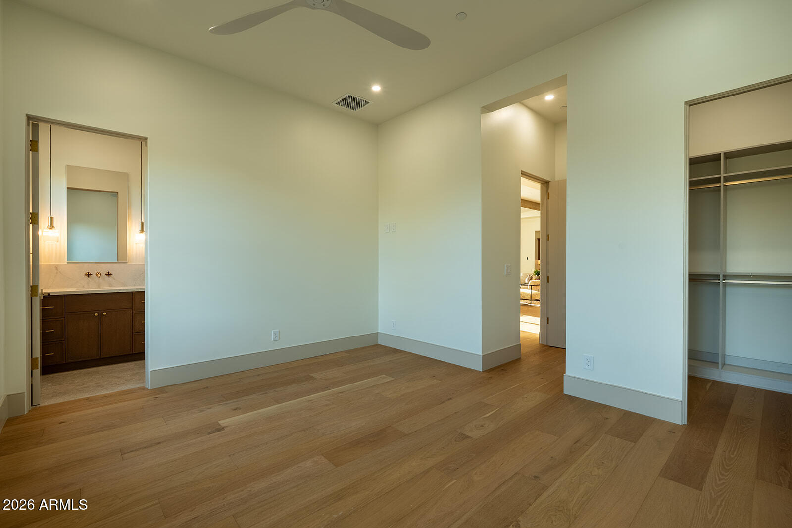 22012 N LOS CABALLOS Drive