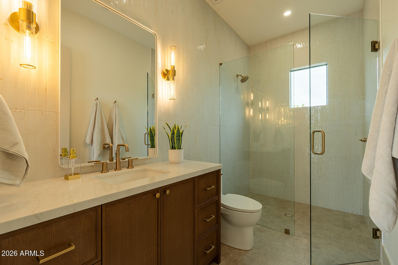 22012 N LOS CABALLOS Drive