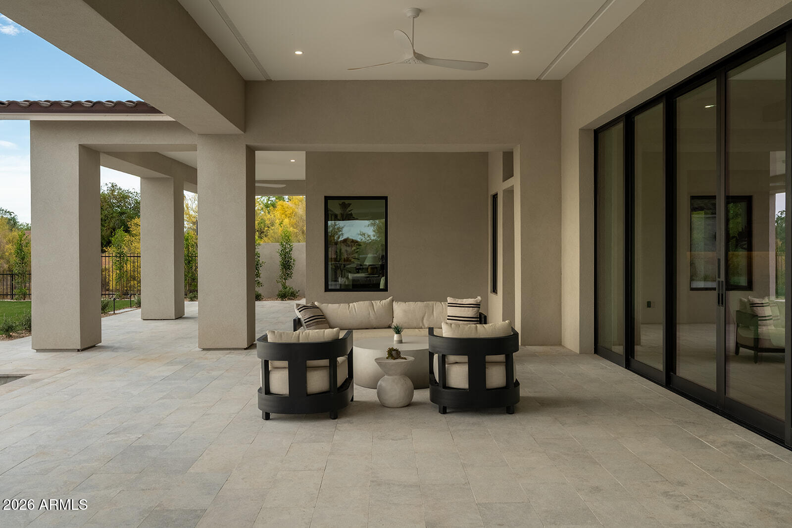 22012 N LOS CABALLOS Drive