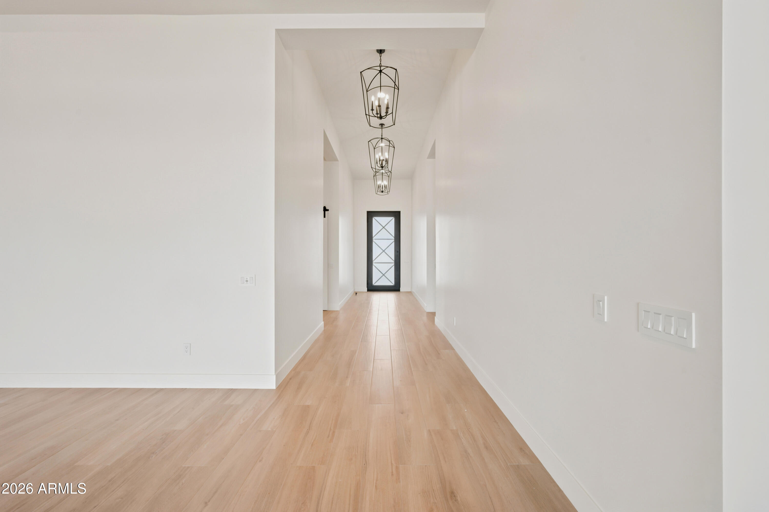 1764 W LUCKY Lane