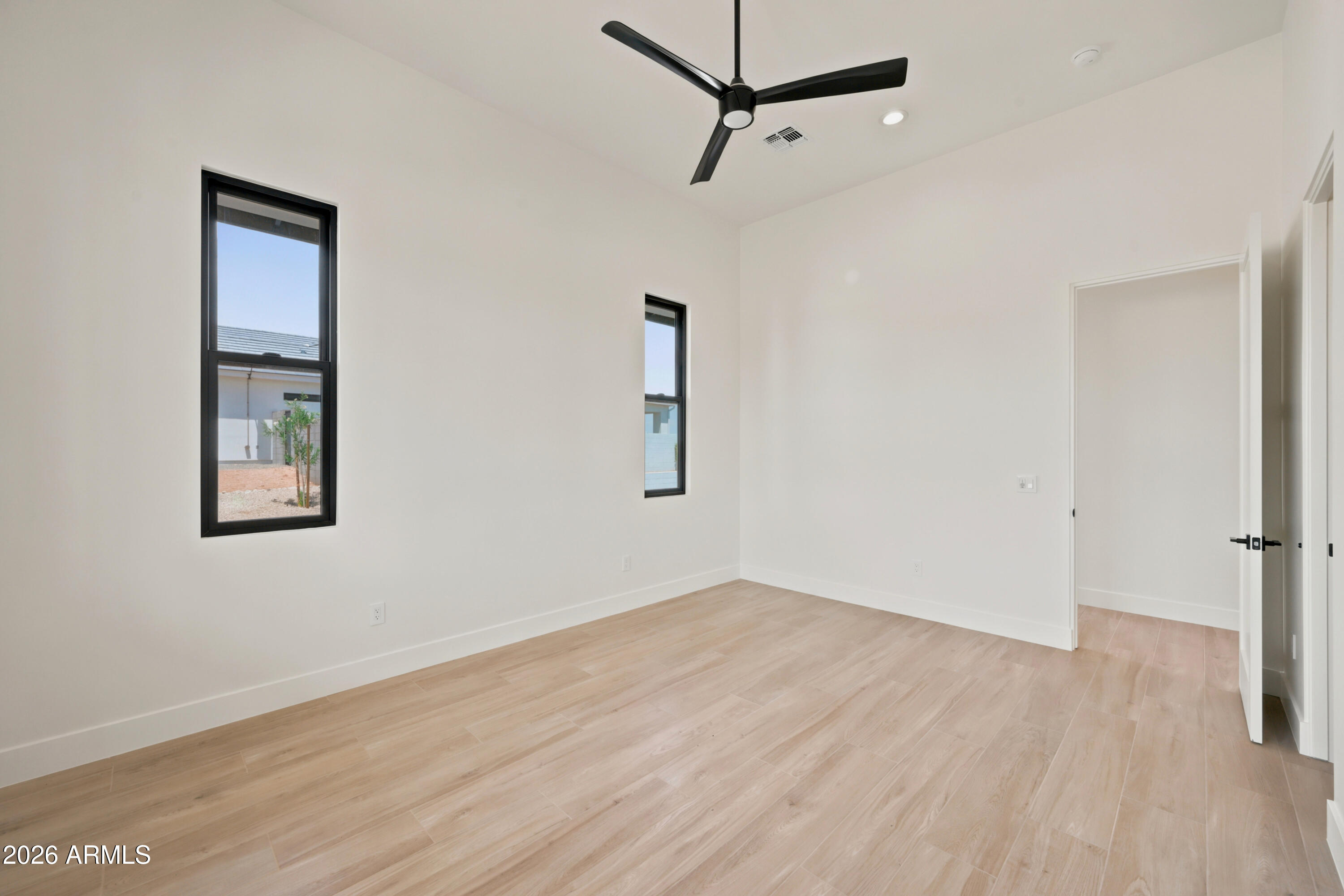 1764 W LUCKY Lane