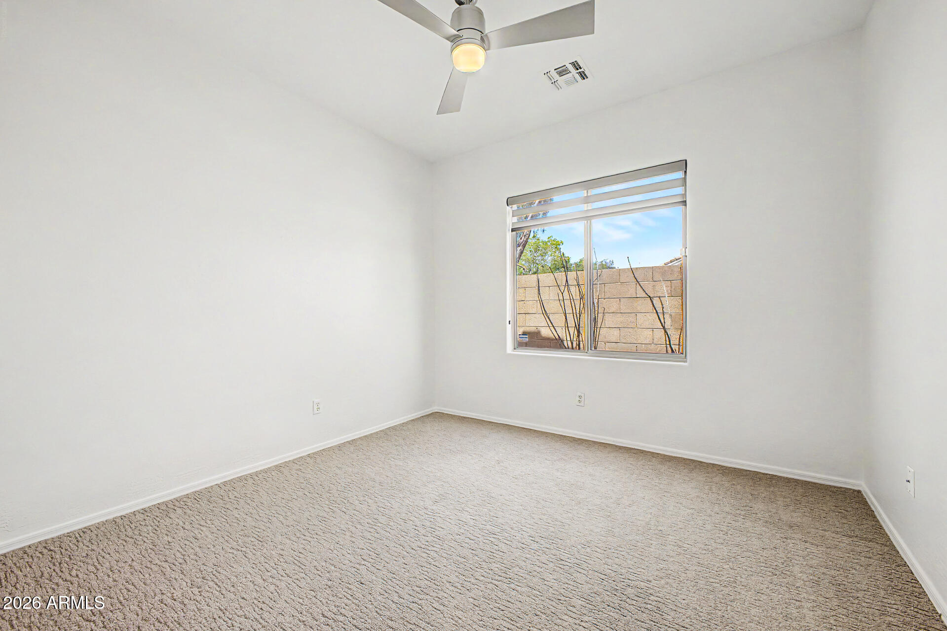 80 W SHEFFIELD Avenue