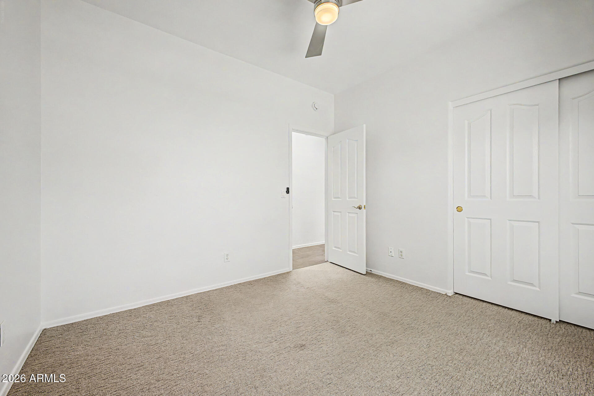 80 W SHEFFIELD Avenue