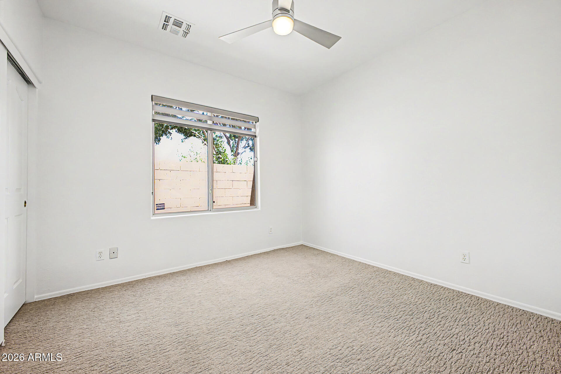 80 W SHEFFIELD Avenue