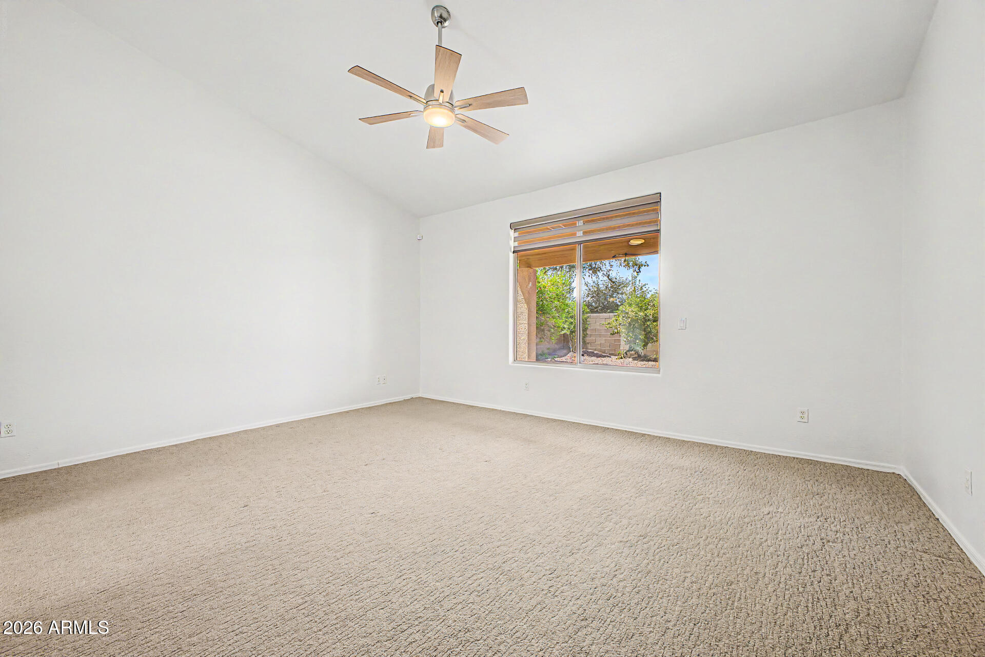 80 W SHEFFIELD Avenue
