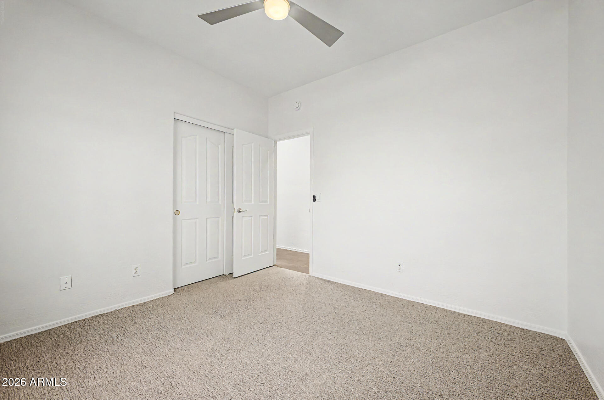 80 W SHEFFIELD Avenue