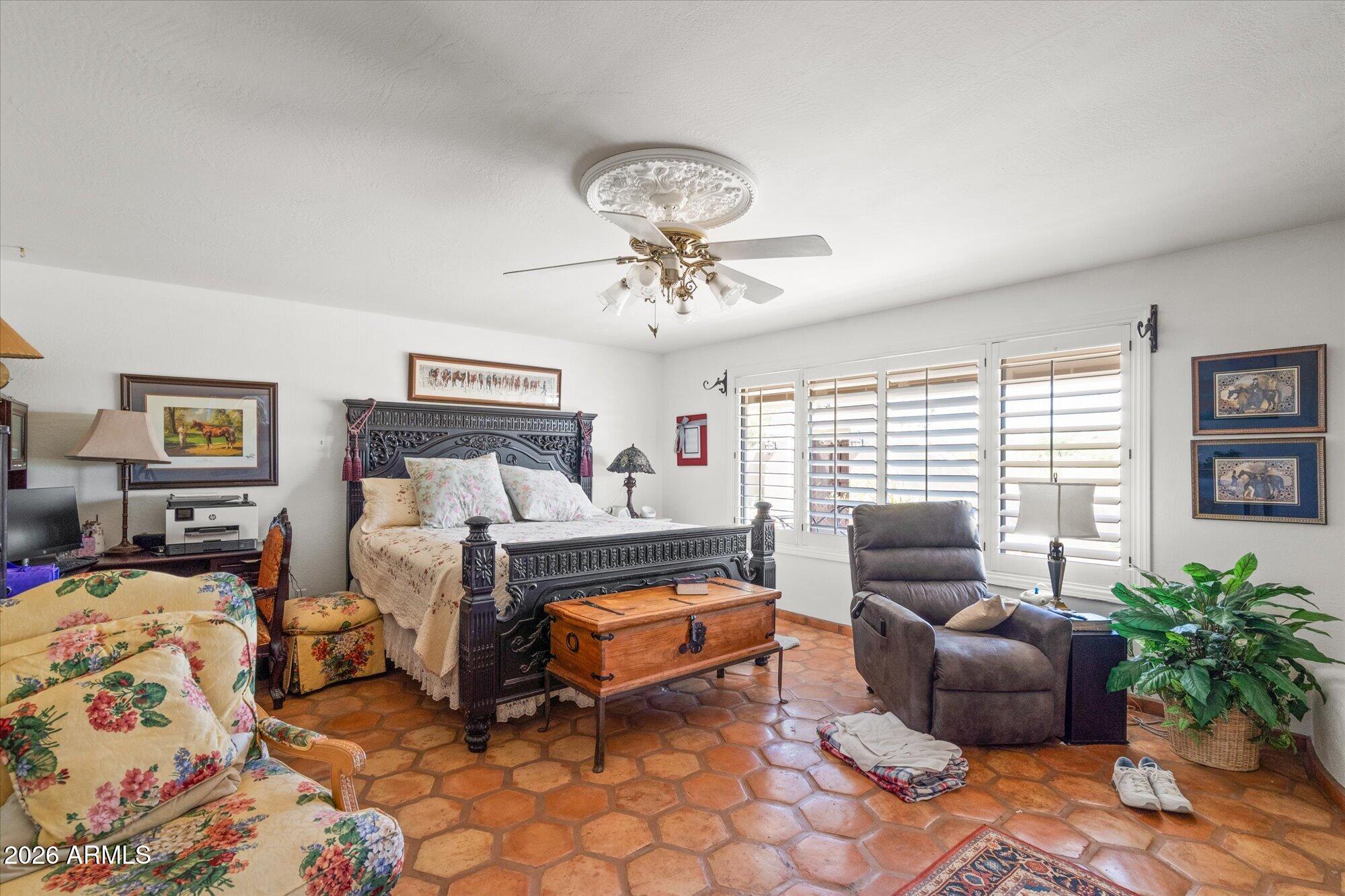 8532 E LOS GATOS Drive