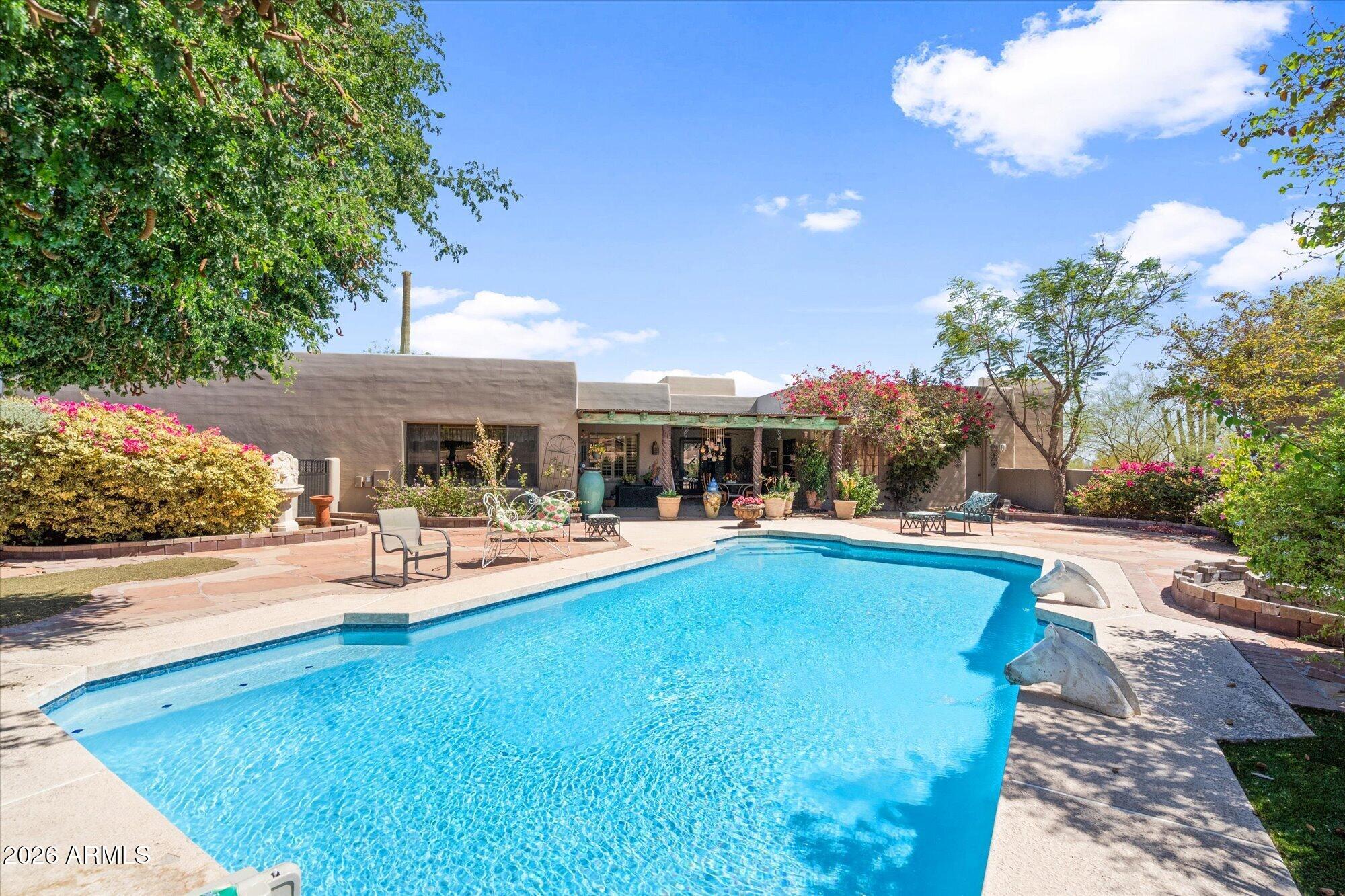 8532 E LOS GATOS Drive