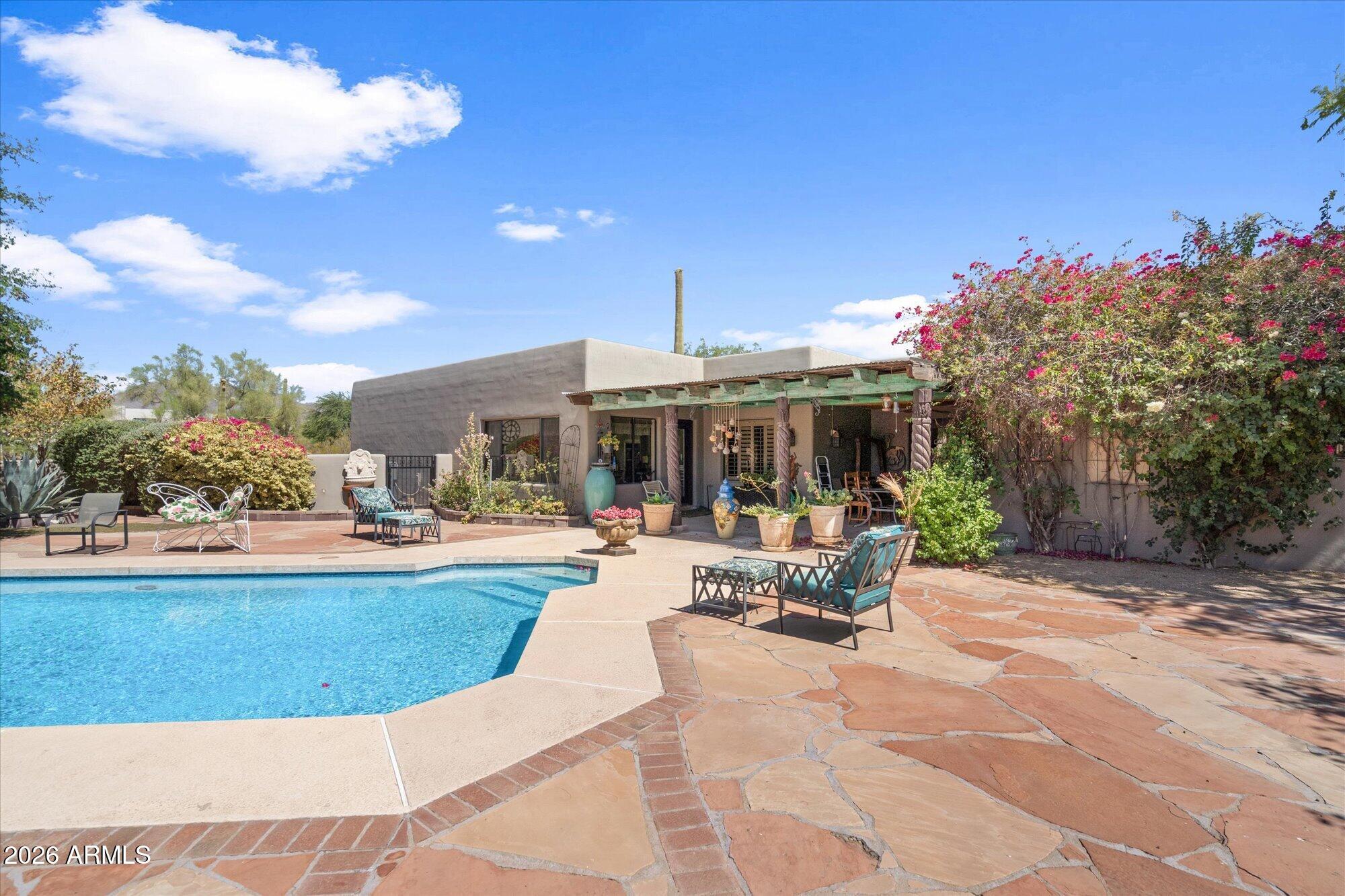 8532 E LOS GATOS Drive