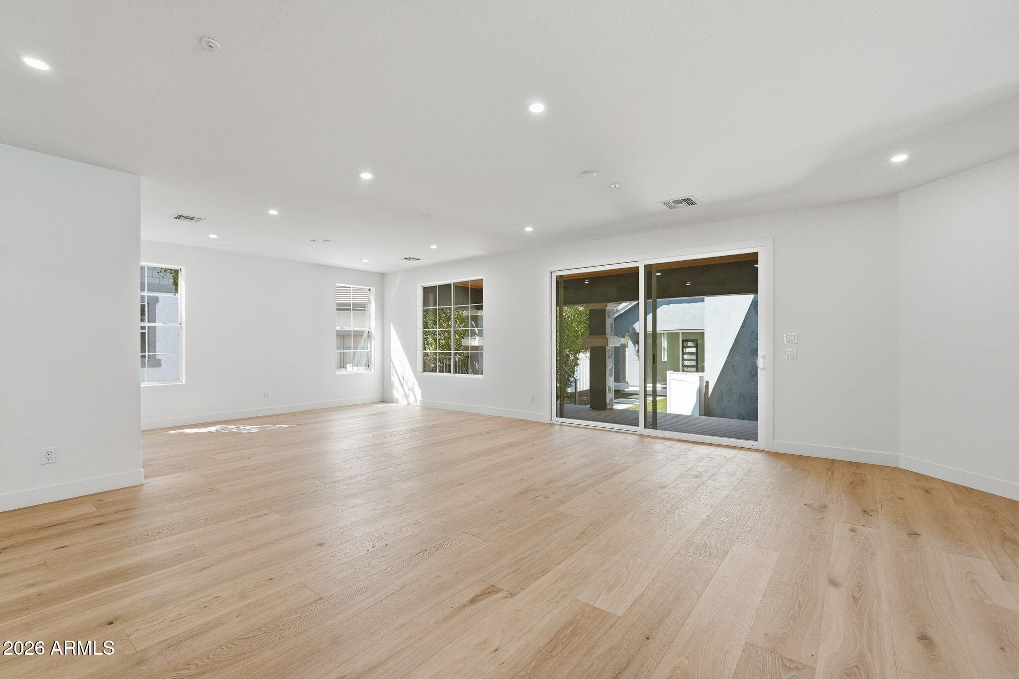 2974 E CAMELLIA Drive