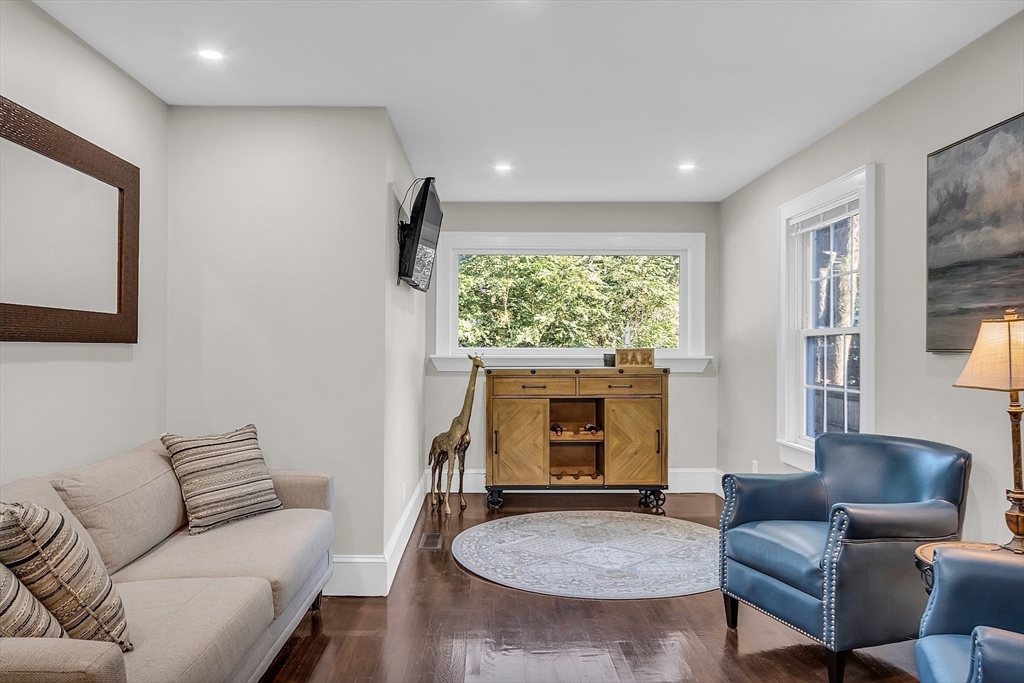 15 Glen Road
