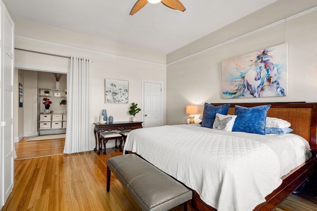 354 N Main St # 205