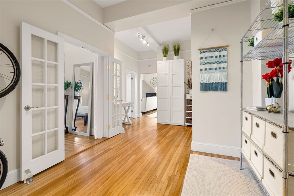 354 N Main St # 205