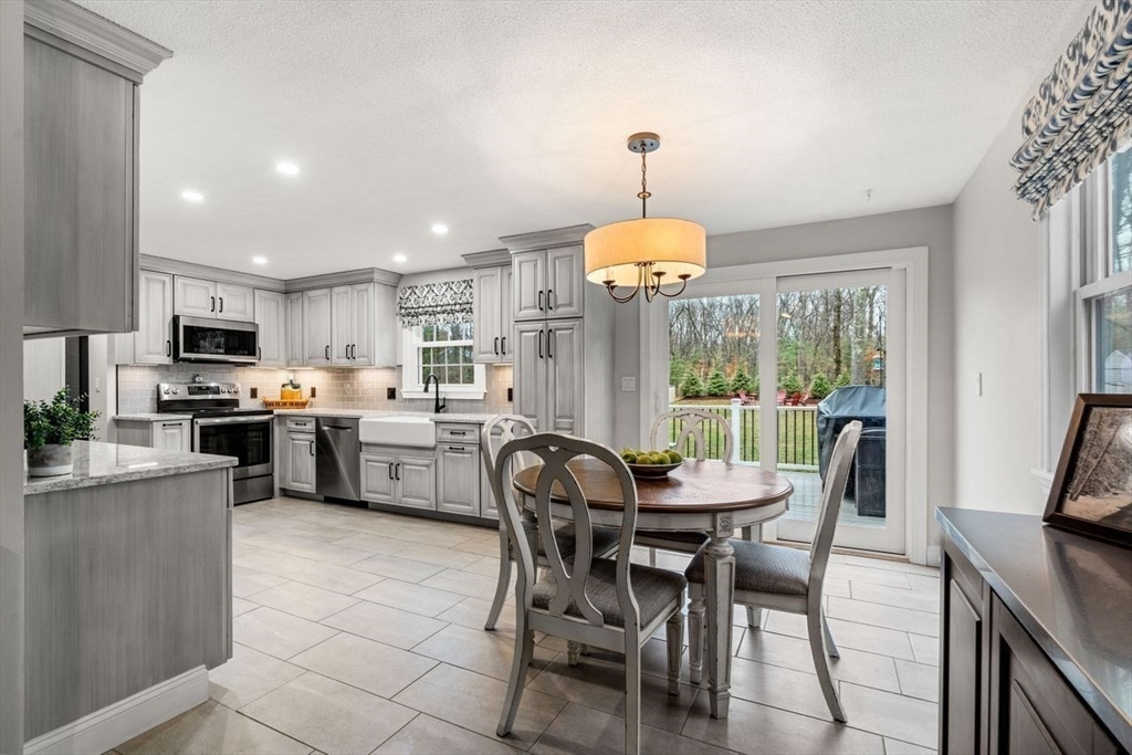 6 Ridge Hill Way
