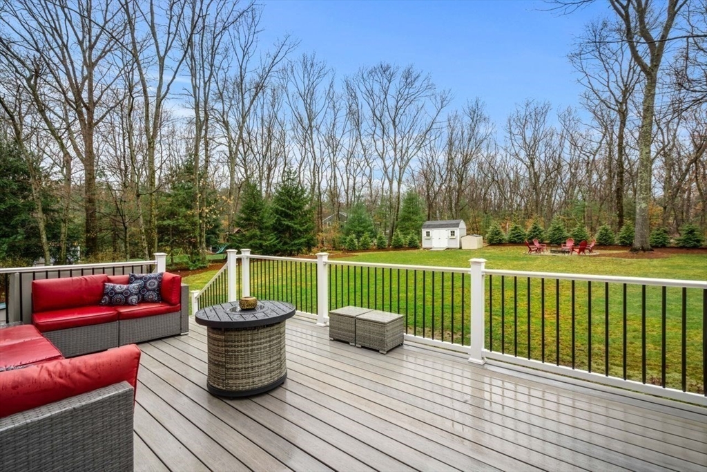 6 Ridge Hill Way