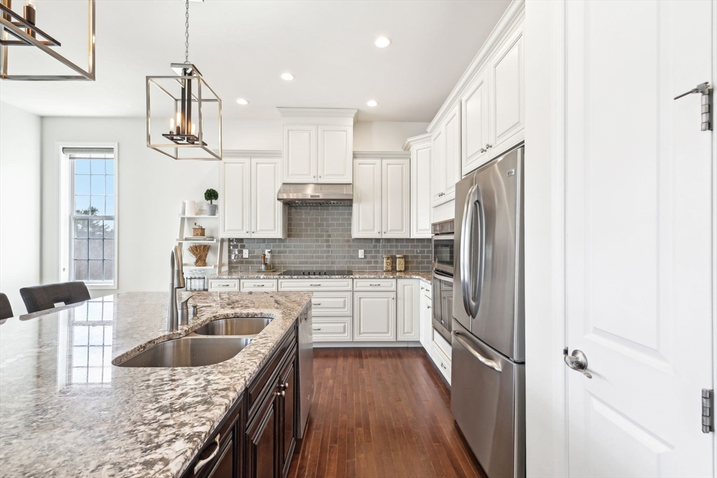 11 Sierra Ct # 10