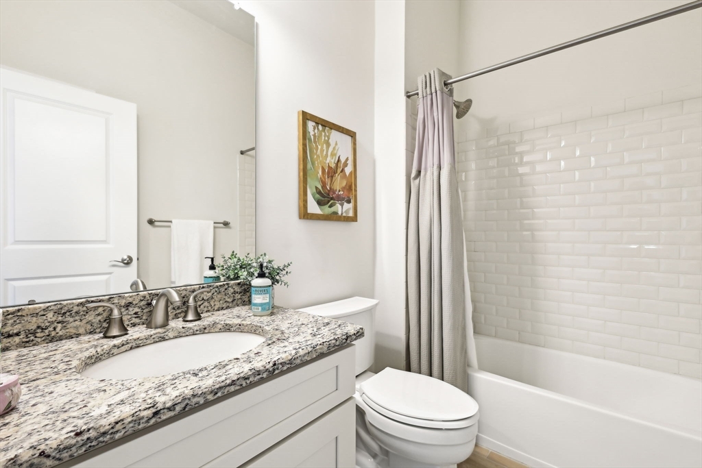 11 Sierra Ct # 10