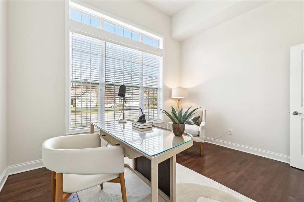 11 Sierra Ct # 10
