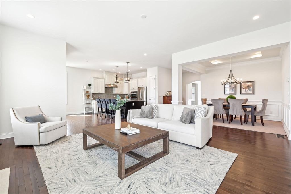11 Sierra Ct # 10