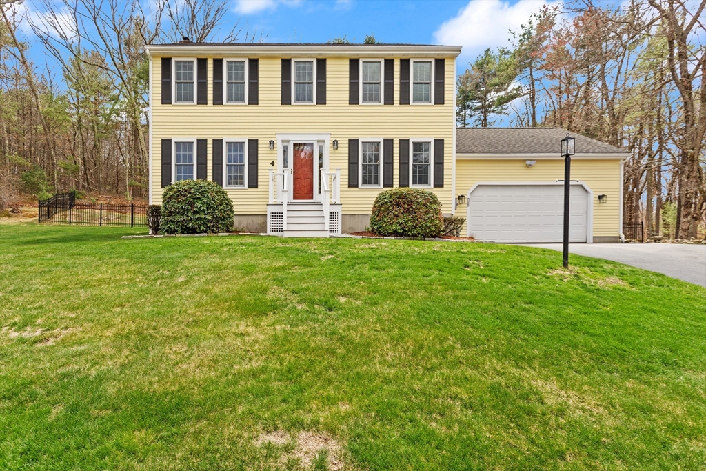4 Ledgewood Dr