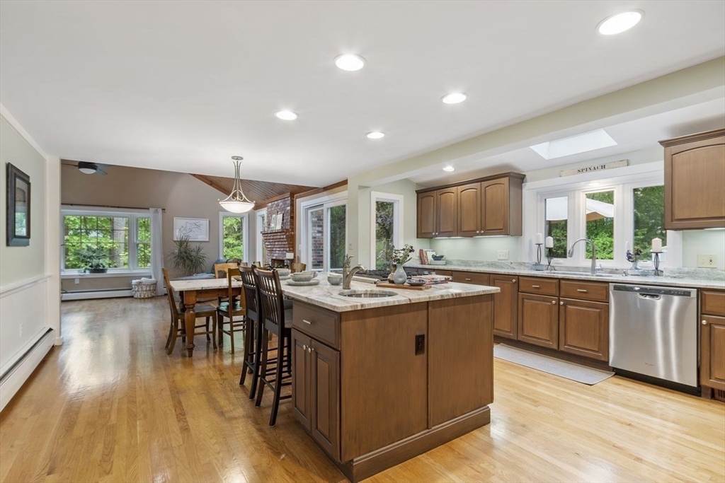 5 Wedgewood Drive