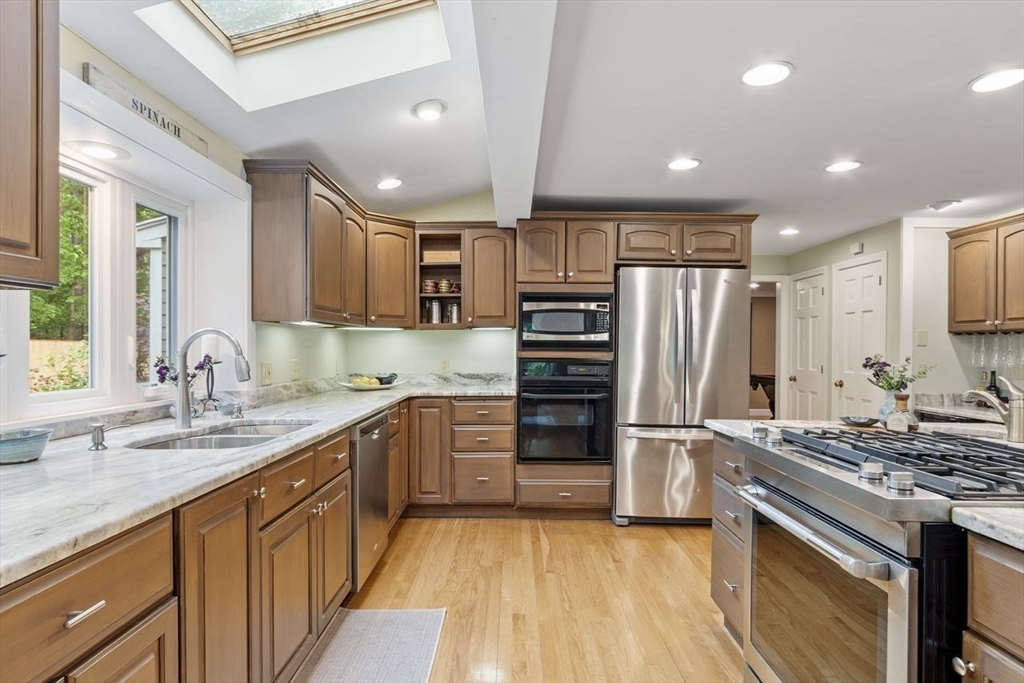 5 Wedgewood Drive