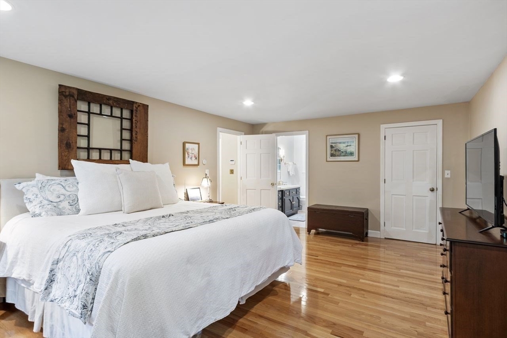 5 Wedgewood Drive