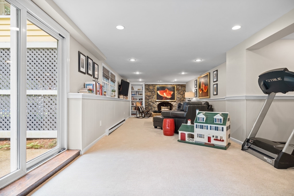 10 Granada Way