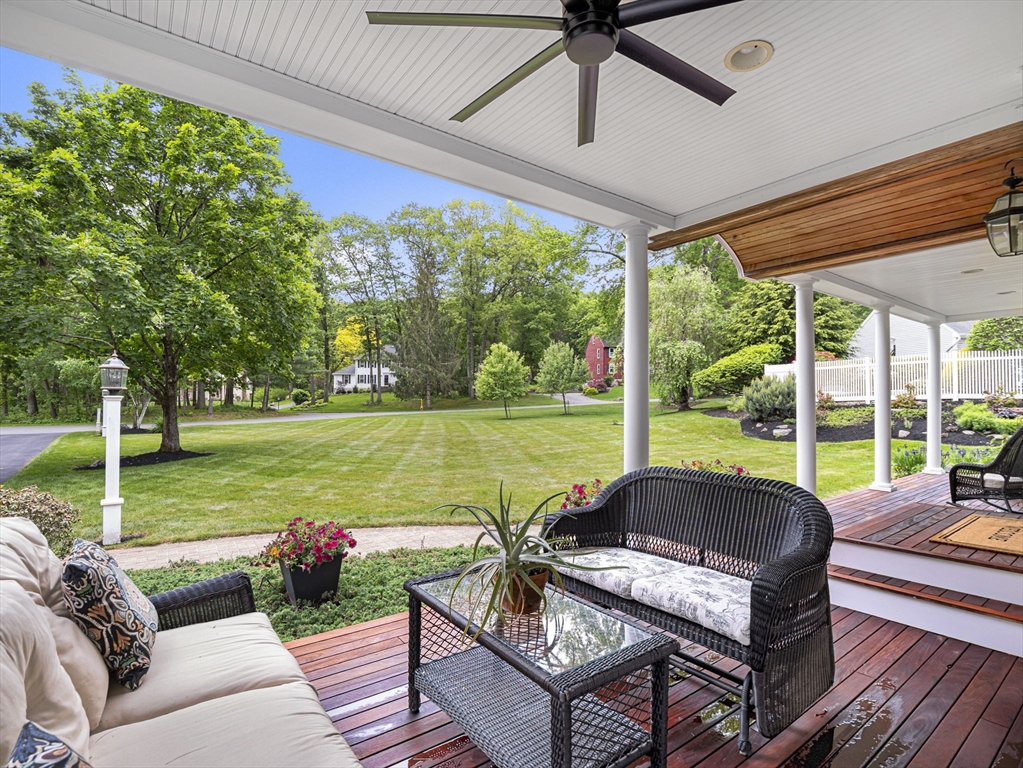 6 Sugarbush Lane
